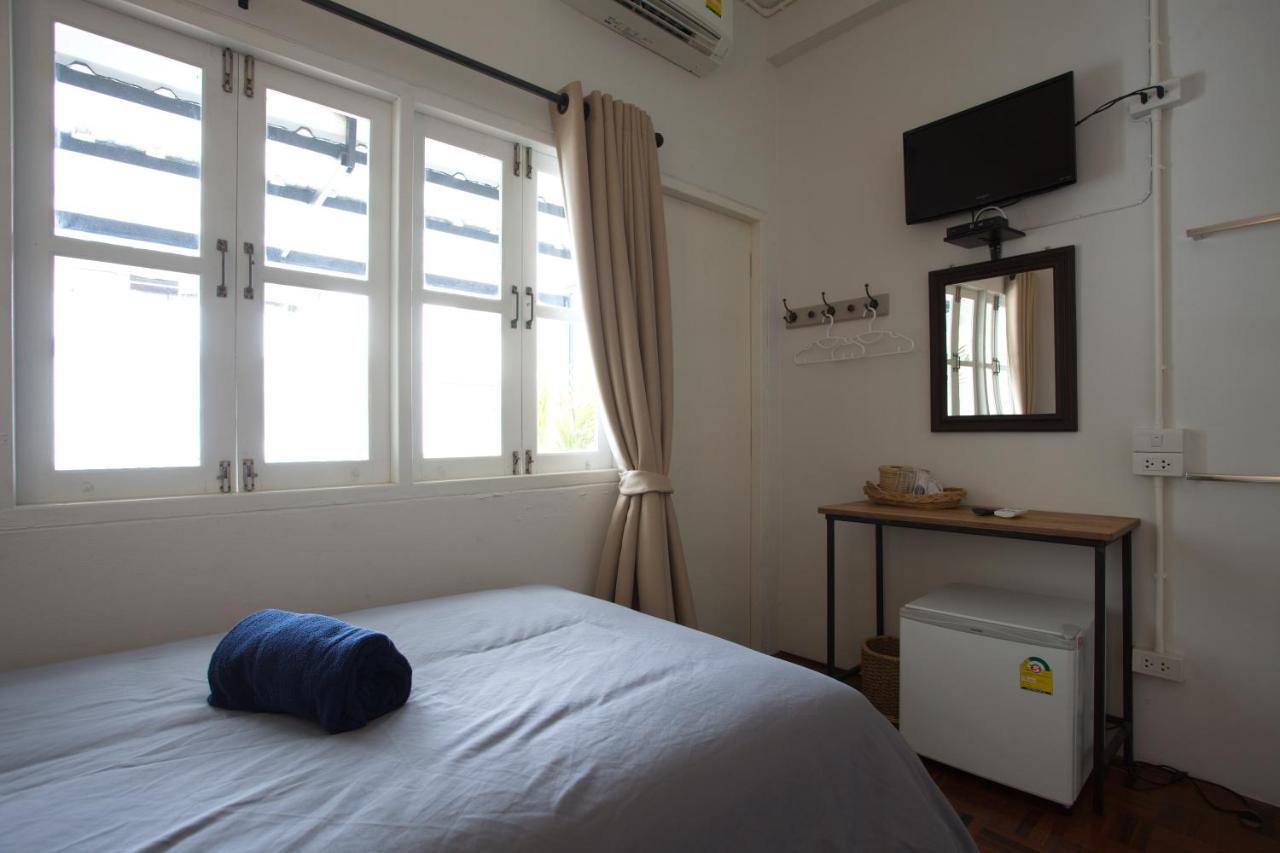 Pingplalee Female House Bed and Breakfast Μπανγκόκ Εξωτερικό φωτογραφία