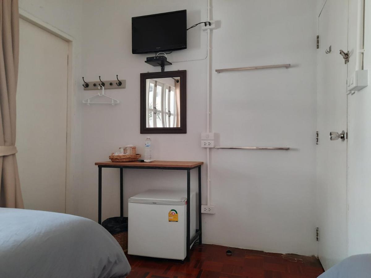 Pingplalee Female House Bed and Breakfast Μπανγκόκ Εξωτερικό φωτογραφία