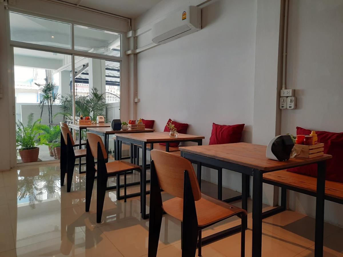 Pingplalee Female House Bed and Breakfast Μπανγκόκ Εξωτερικό φωτογραφία