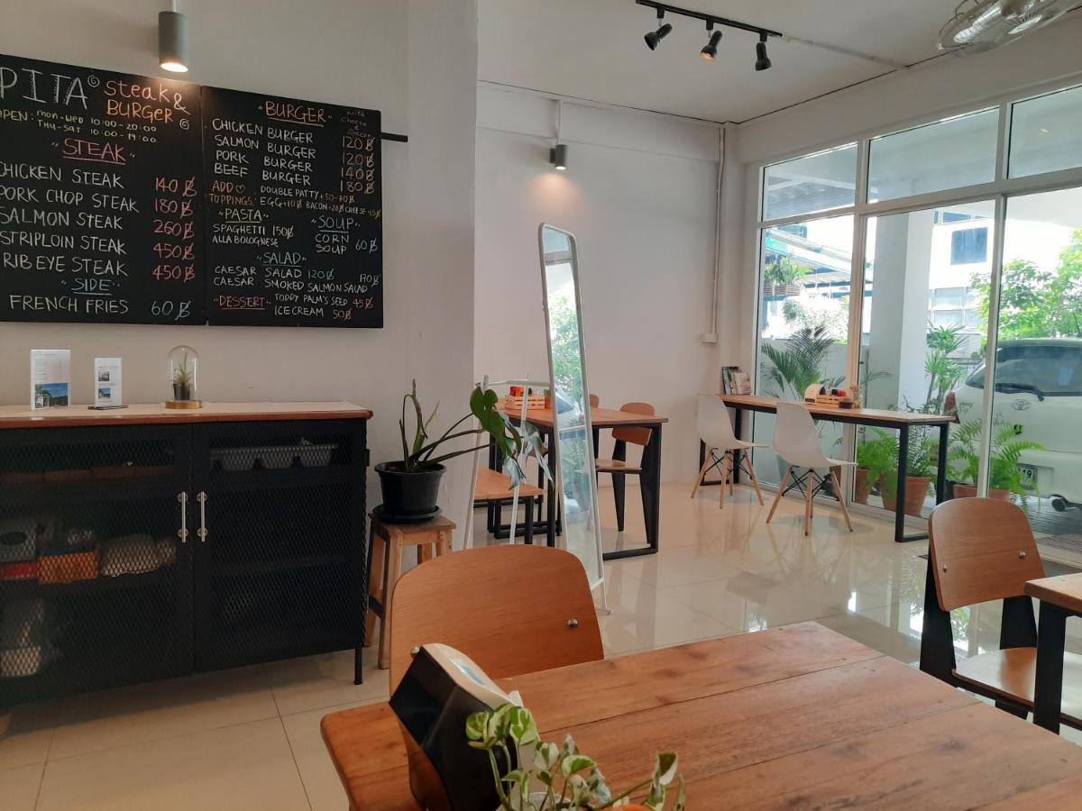 Pingplalee Female House Bed and Breakfast Μπανγκόκ Εξωτερικό φωτογραφία